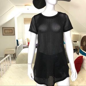 Cutout black short sleeve swimsuit cover up top